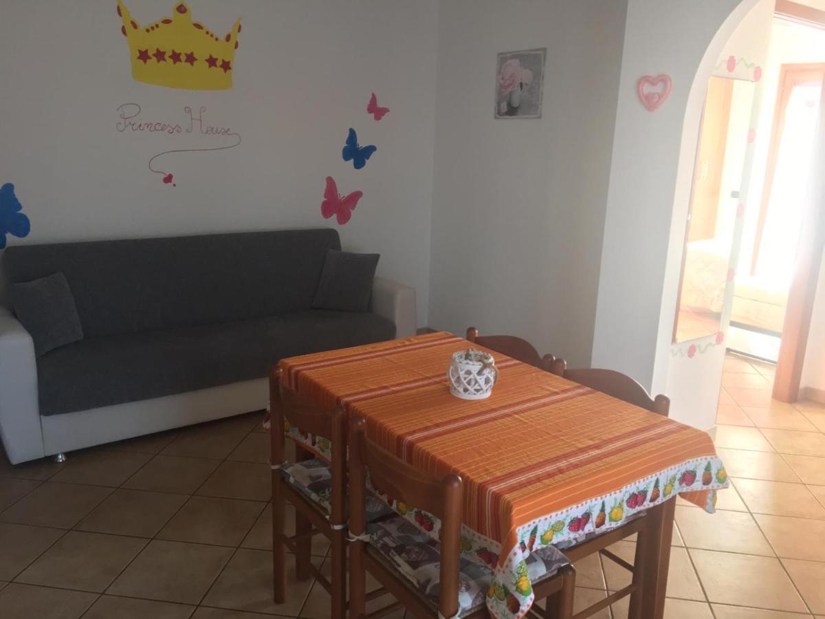 Princess House Ladispoli Kültér fotó